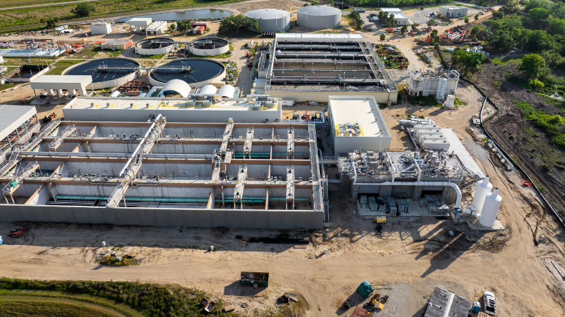 Descubra com Valderci Malagosini Machado como os materiais industrializados aumentam a segurança e reduzem problemas estruturais na construção civil.Descubra com Valderci Malagosini Machado como os materiais industrializados aumentam a segurança e reduzem problemas estruturais na construção civil.